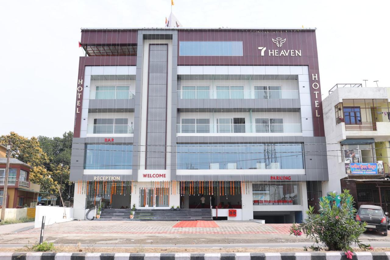 Hotel 7 Heaven Dehradun Ngoại thất bức ảnh