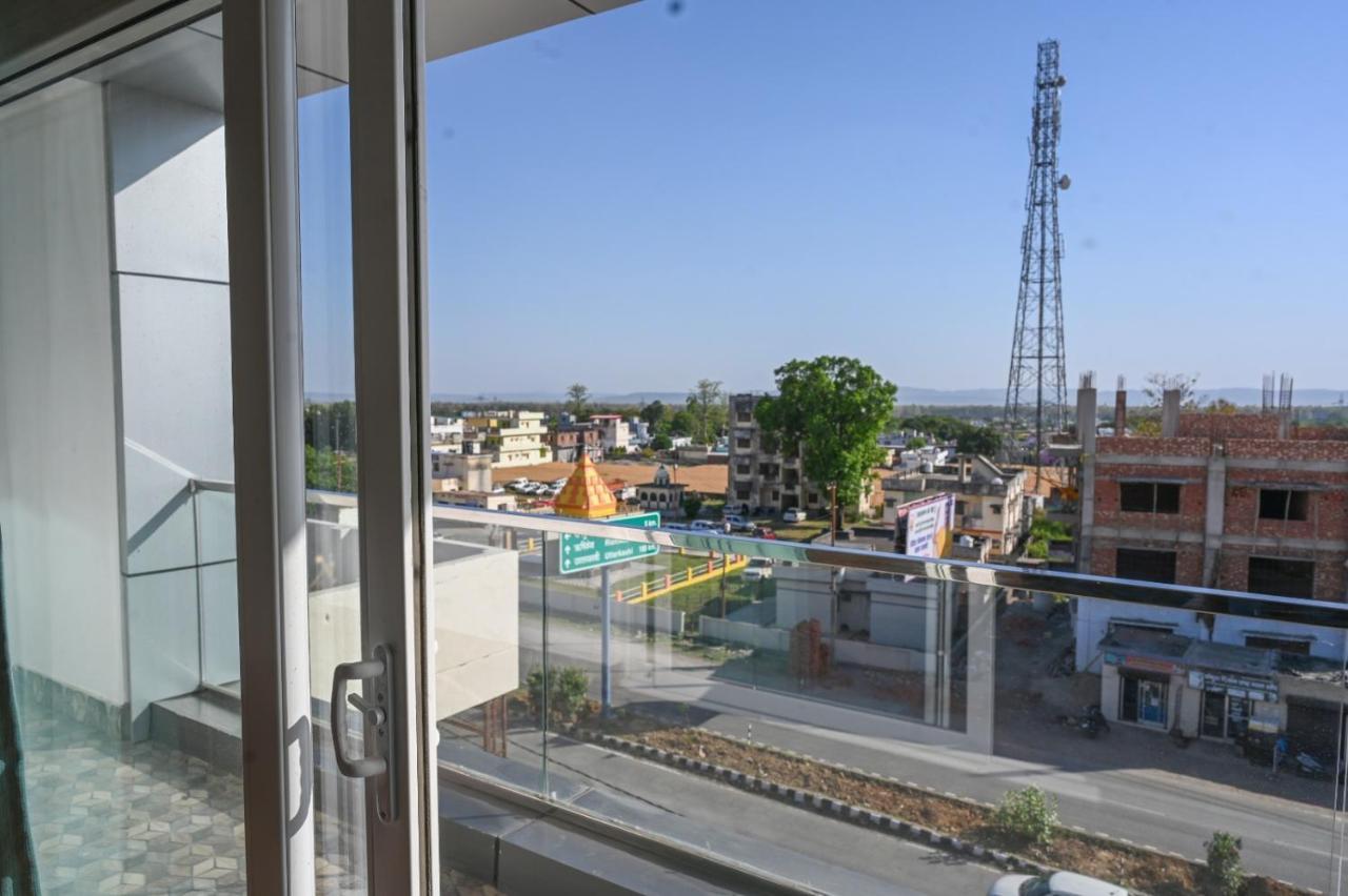 Hotel 7 Heaven Dehradun Ngoại thất bức ảnh