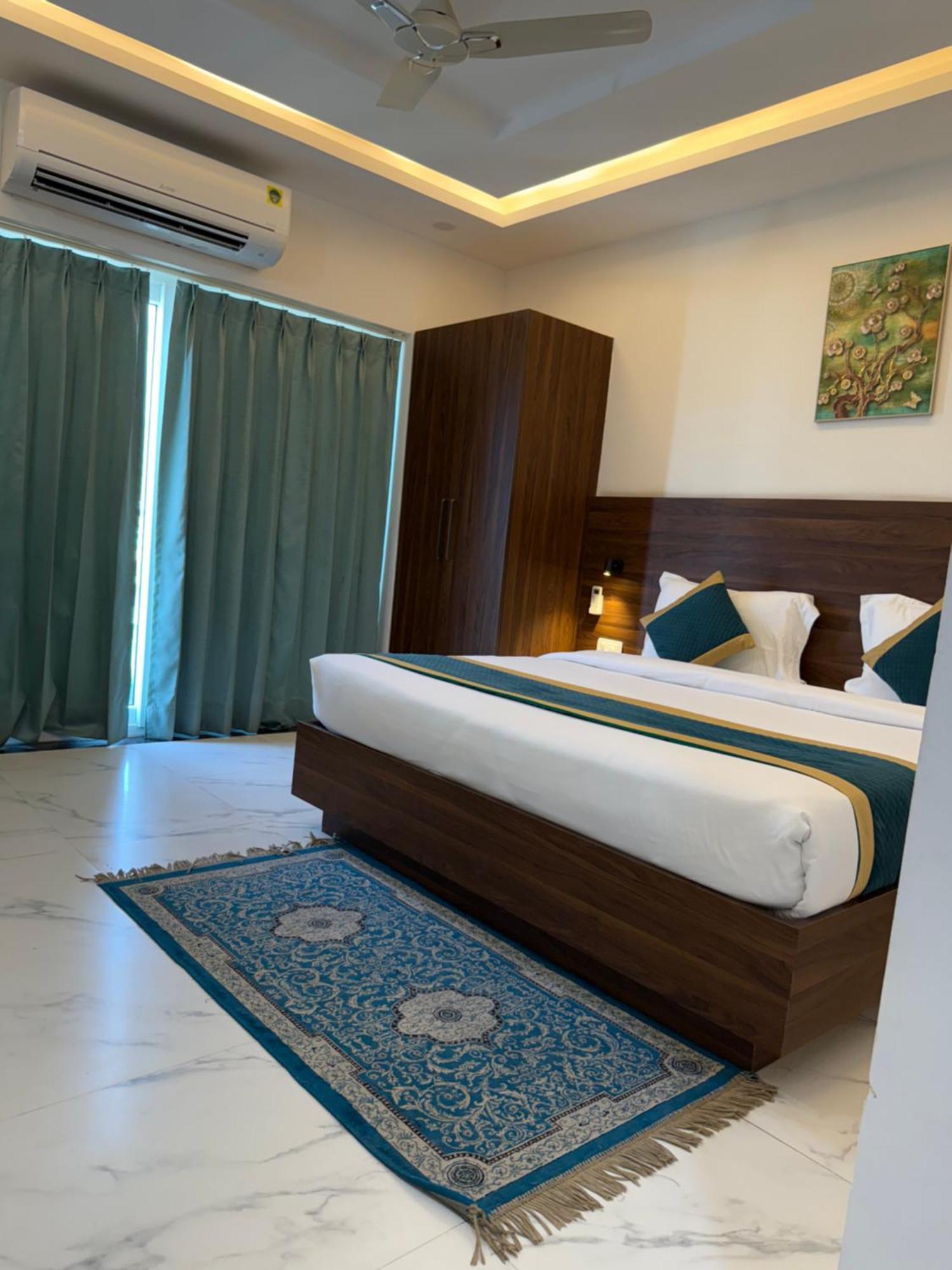Hotel 7 Heaven Dehradun Ngoại thất bức ảnh