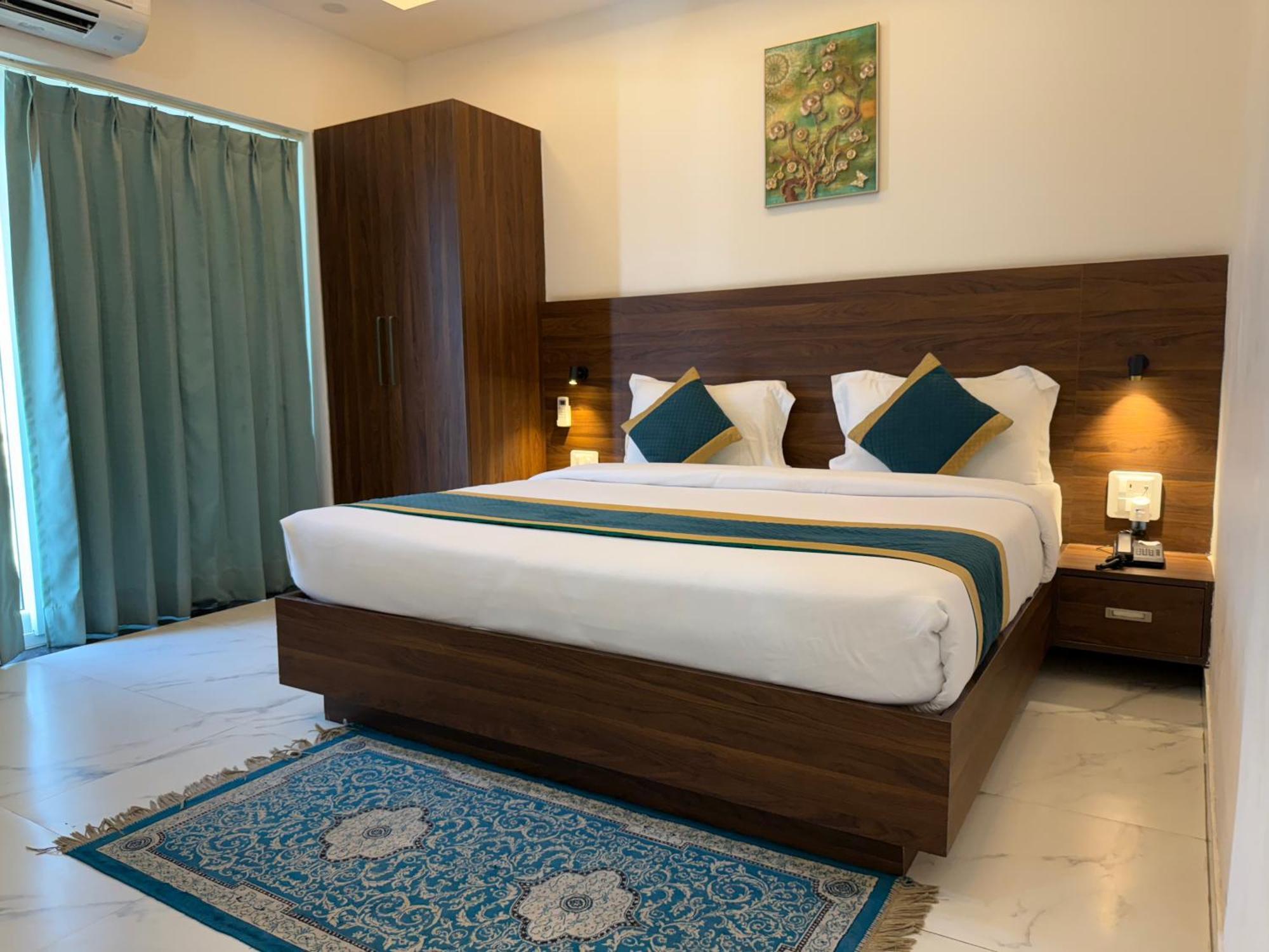 Hotel 7 Heaven Dehradun Ngoại thất bức ảnh